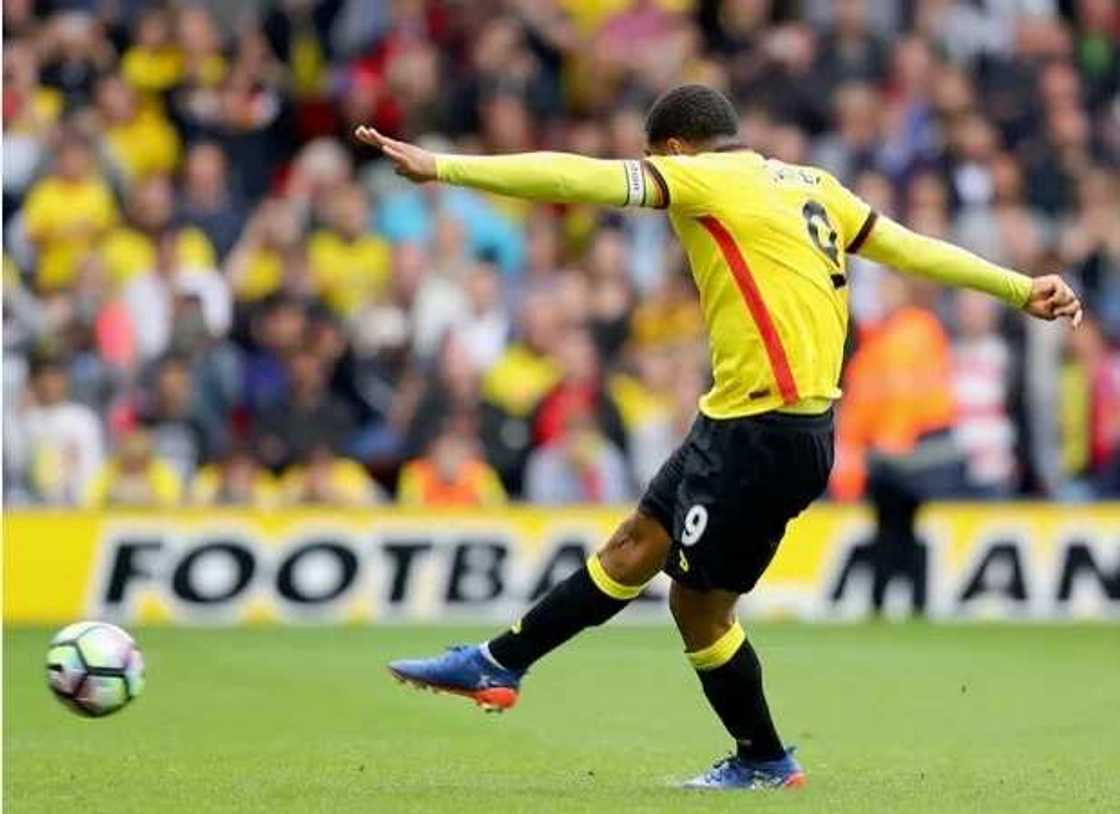 Man United lose third-straight match of the season Man United lose third-straight match of the season