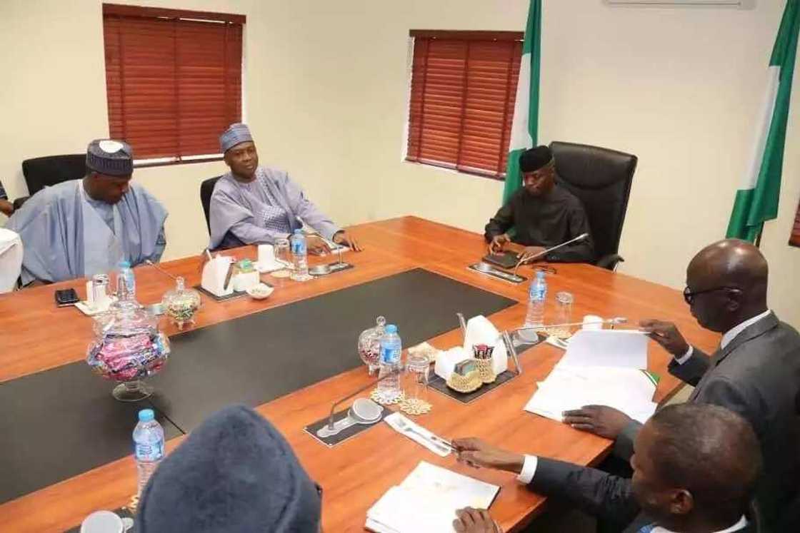 Saraki leads high-level nPDP delegation to Aso Rock, meets Osinbajo Saraki leads high-level nPDP delegation to Aso Rock, meets Osinbajo