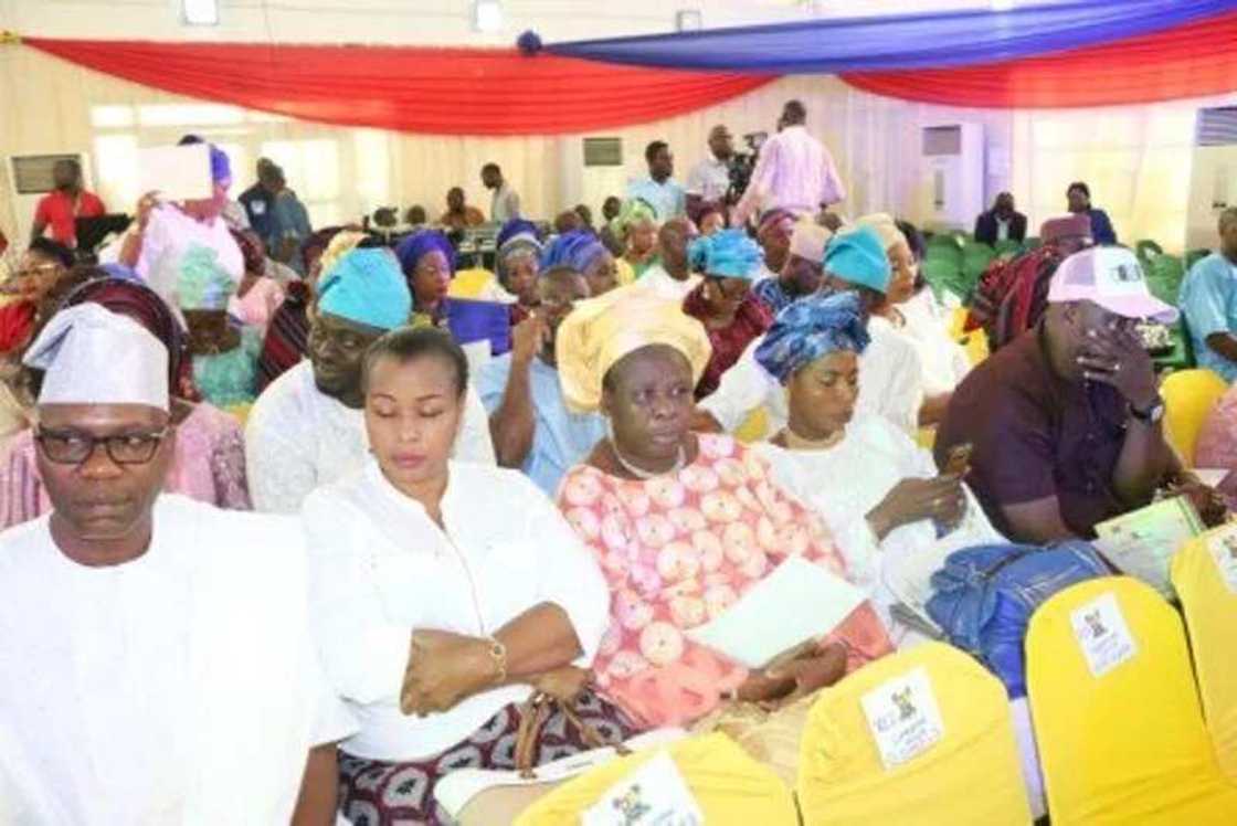 JUST IN: New Lagos LG chairmen sworn in (photos)