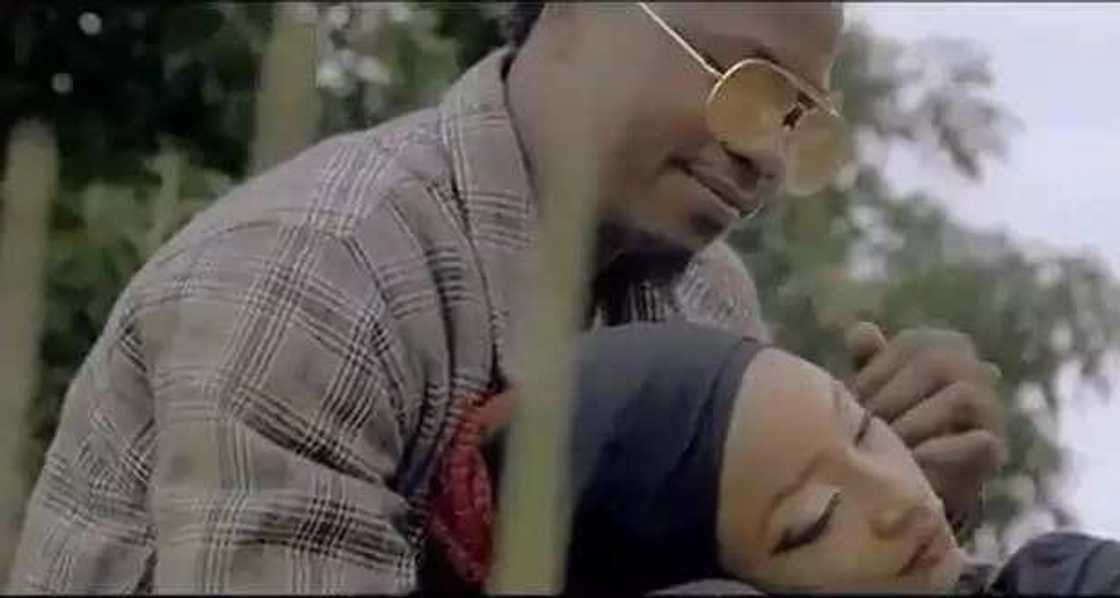 Fitacciyar jarumar nan ta fina-finan Kannywood, Rahama Sadau Fitacciyar jarumar nan ta fina-finan Kannywood, Rahama Sadau