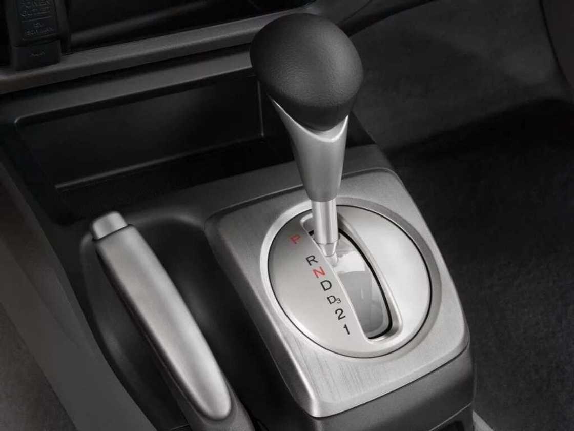 How to drive an automatic car economically? How to drive an automatic car economically?