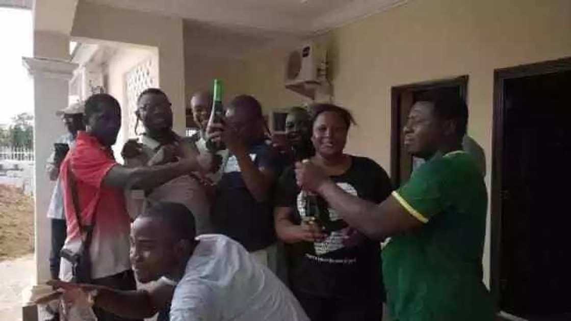 Viral video shows Nigerian security officials celebrating arrest of Nigeria's richest kidnapper Viral video shows Nigerian security officials celebrating arrest of Nigeria's richest kidnapper