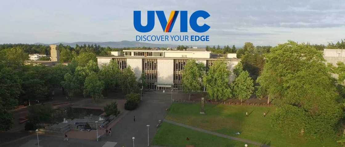 University of Victoria University of Victoria