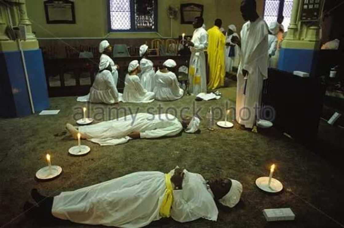 8 things that only members of White Garment Churches would understand (Photos) 8 things that only members of White Garment Churches would understand (Photos)