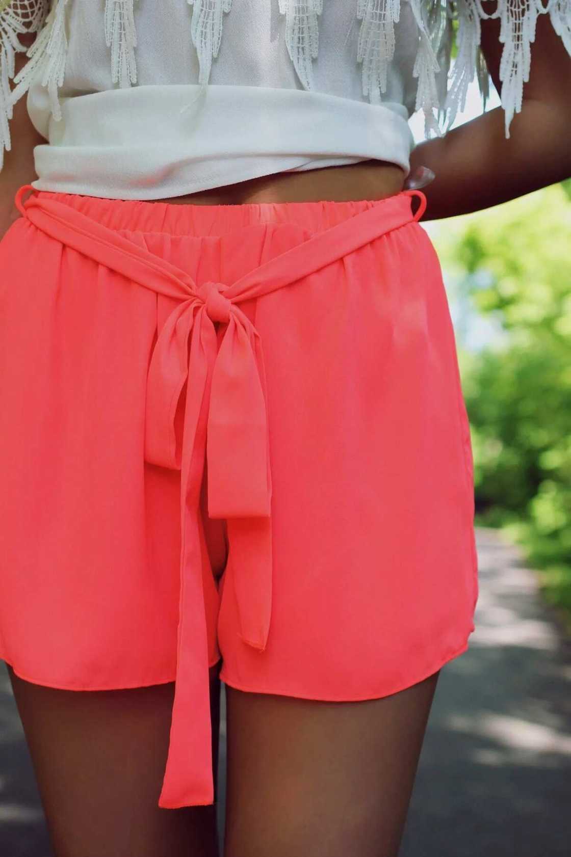 Bum shorts with a "high" waist