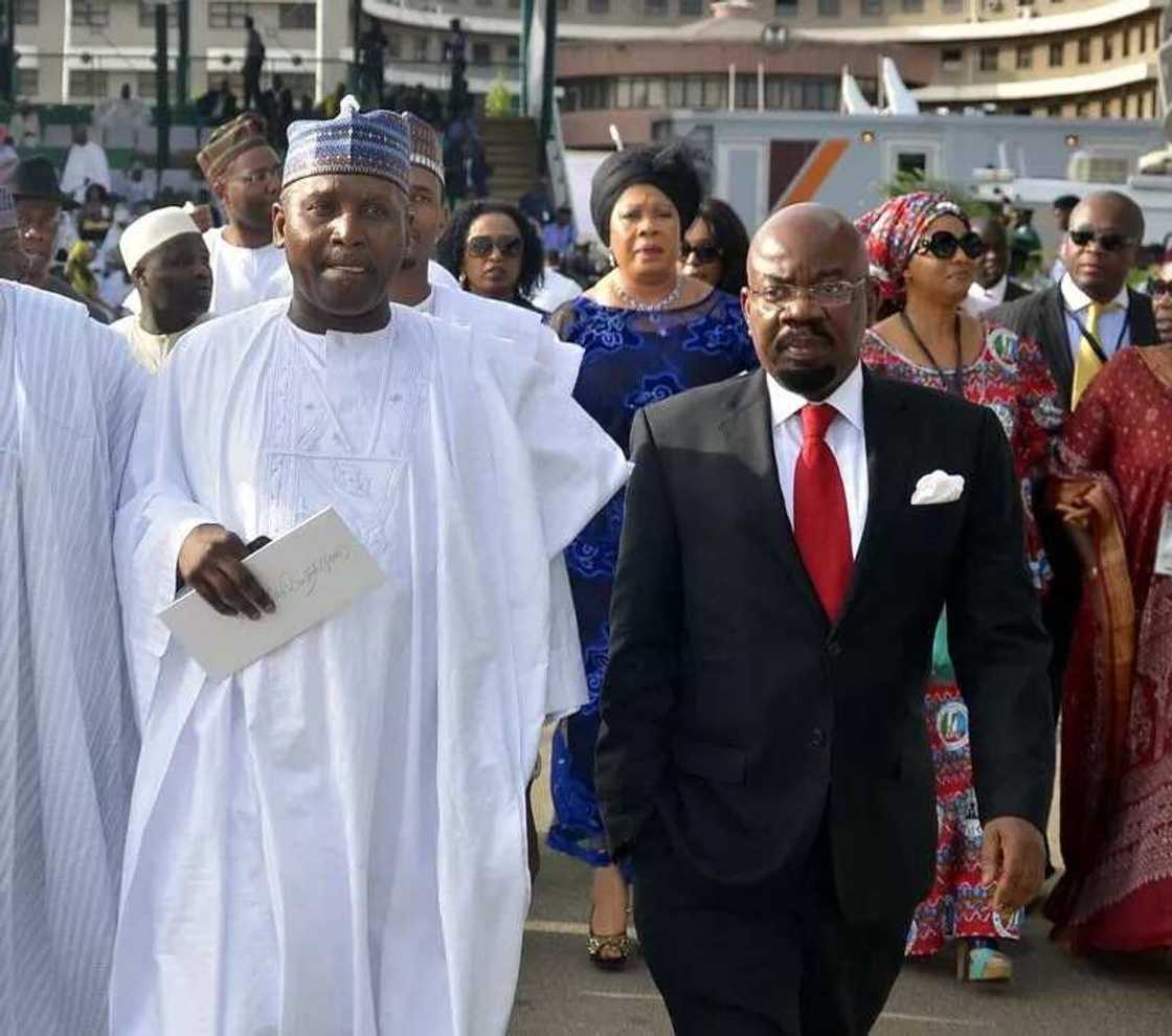 Karanta sirrin Dangote 9 game da kasuwanci Karanta sirrin Dangote 9 game da kasuwanci