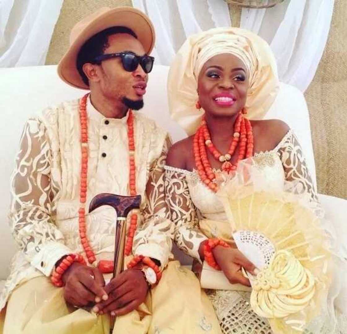 Check out these celebrities who are dating their managers Check out these celebrities who are dating their managers