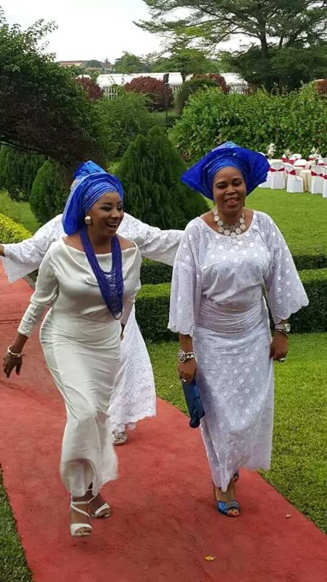 Fuji Singer Spotted With Top Movie Stars Fuji Singer Spotted With Top Movie Stars