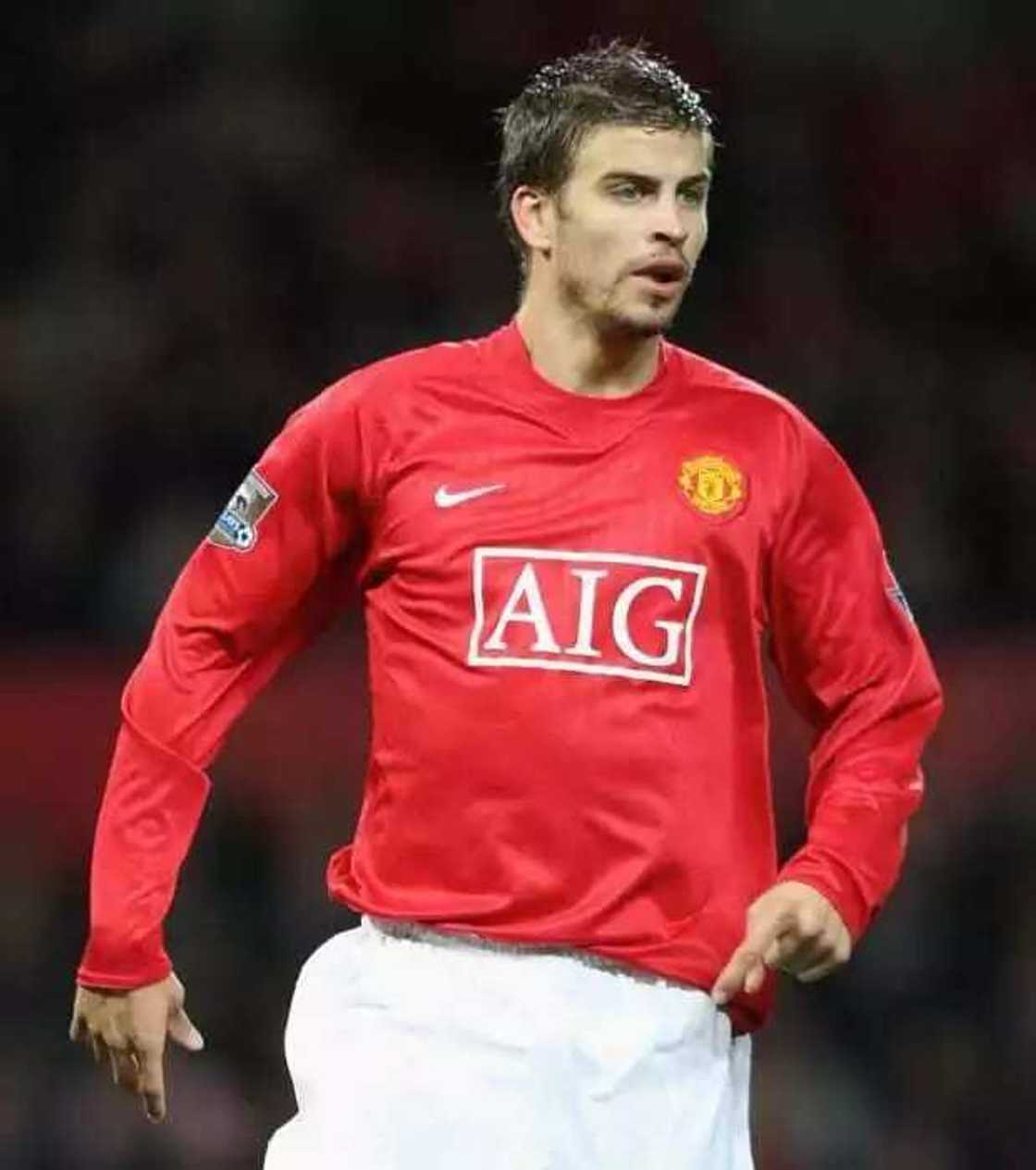 Yan wasa 5 da Manchester United ke da-na-sanin siyar dasu Yan wasa 5 da Manchester United ke da-na-sanin siyar dasu