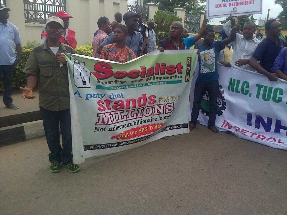 NLC members, police clash (photos) NLC members, police clash (photos)