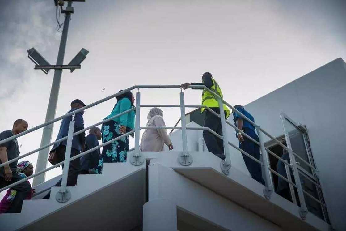 BREAKING: Aisha goes to London to see Buhari (photos) BREAKING: Aisha goes to London to see Buhari (photos)