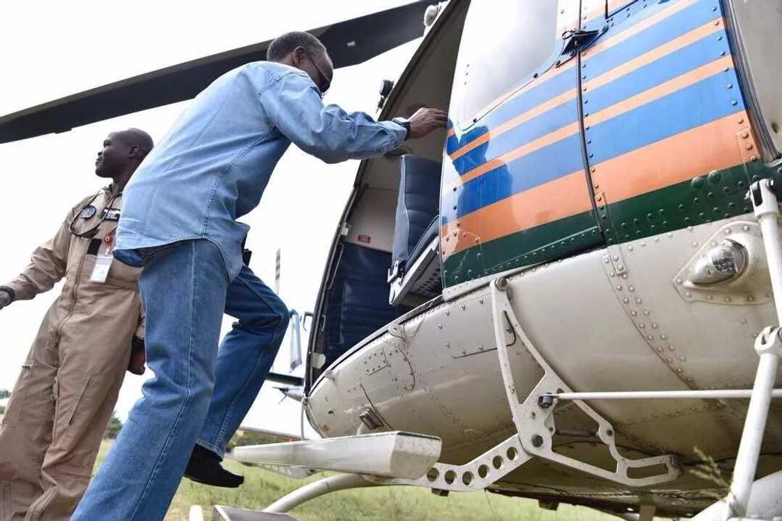 El-Rufai ya zaga garin Kaduna a helicofta (Hotuna) El-Rufai ya zaga garin Kaduna a helicofta (Hotuna)