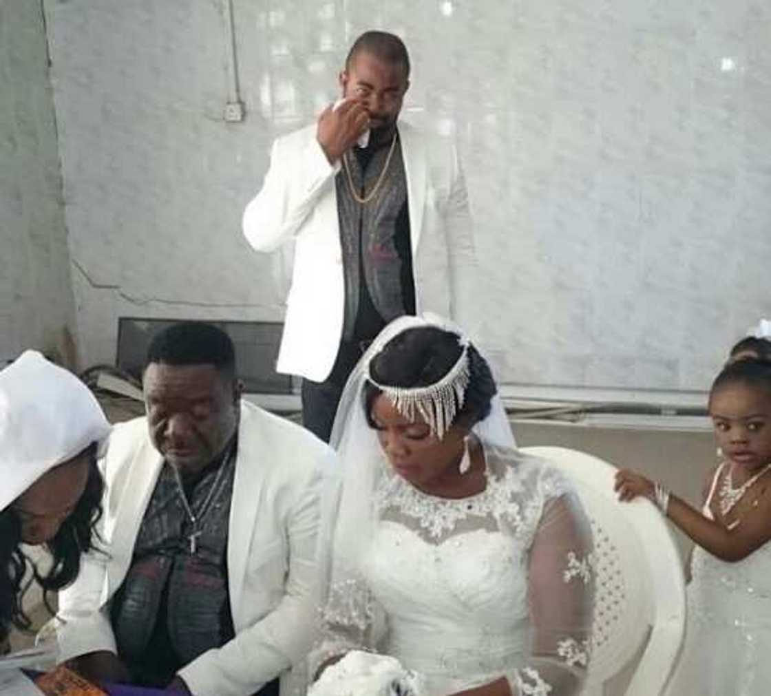 Comic Actor Mr.Ibu Weds His Longtime Heartthrob Comic Actor Mr.Ibu Weds His Longtime Heartthrob