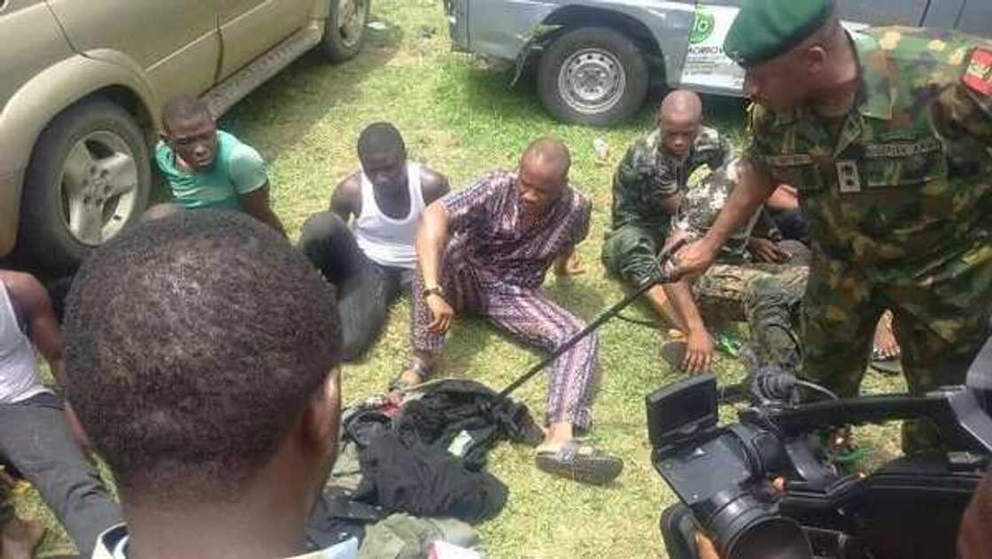 Rivers rerun: Violence erupts as INEC suspends poll in 8 LGAs Rivers rerun: Violence erupts as INEC suspends poll in 8 LGAs