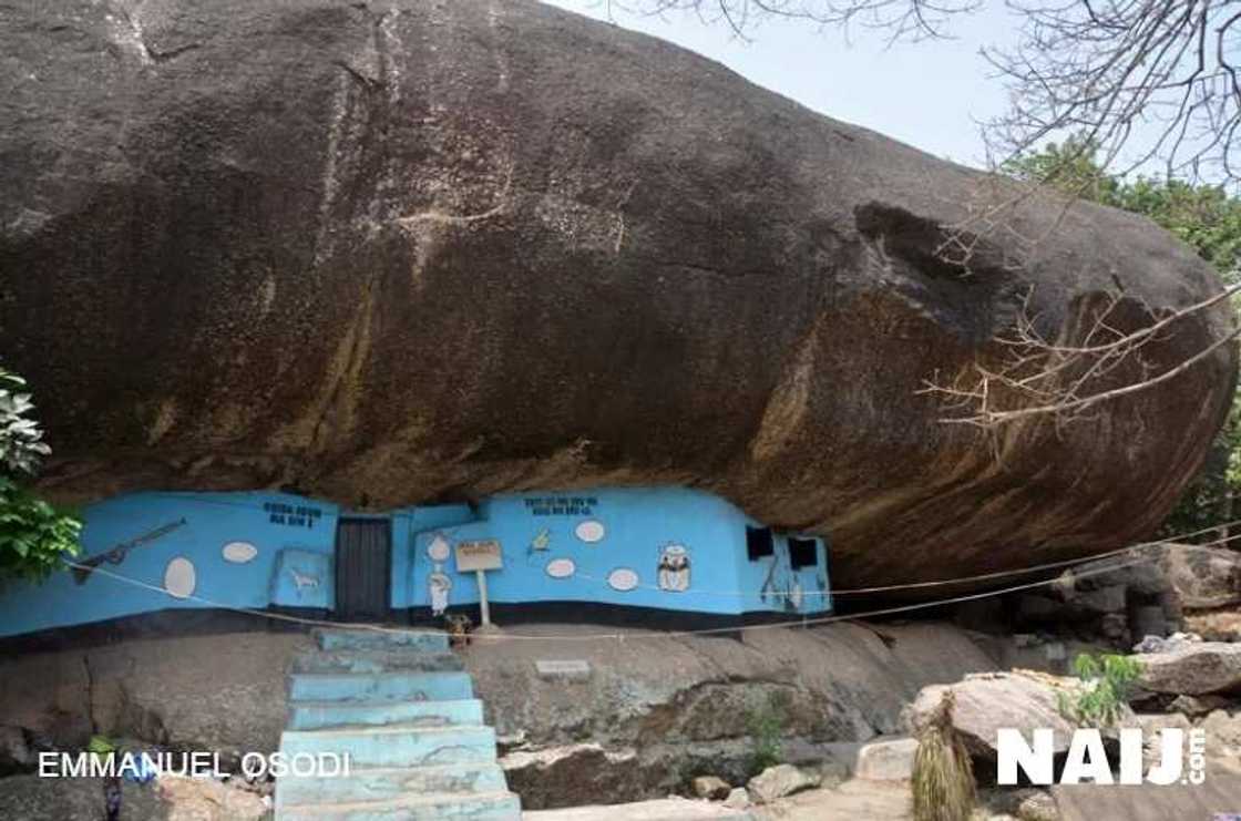 131-year-old Iya Orisa living under Olumo Rock (photos, video) 131-year-old Iya Orisa living under Olumo Rock (photos, video)