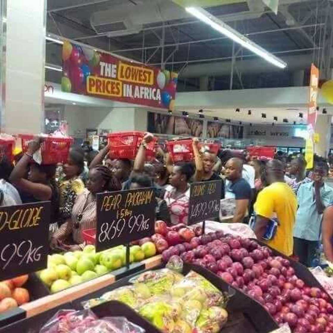 An rufe kantin shoprite a Kano kan haraji An rufe kantin shoprite a Kano kan haraji