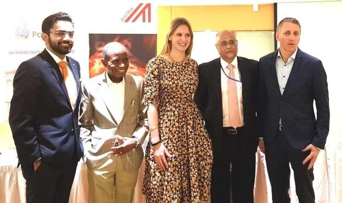 Reduce gas flaring – Save lives! Save the environment! Save costs! Reduce gas flaring – Save lives! Save the environment! Save costs!