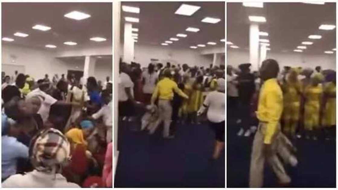 The Pastor With The 'Magic' Jacket (Photos, Video) The Pastor With The 'Magic' Jacket (Photos, Video)