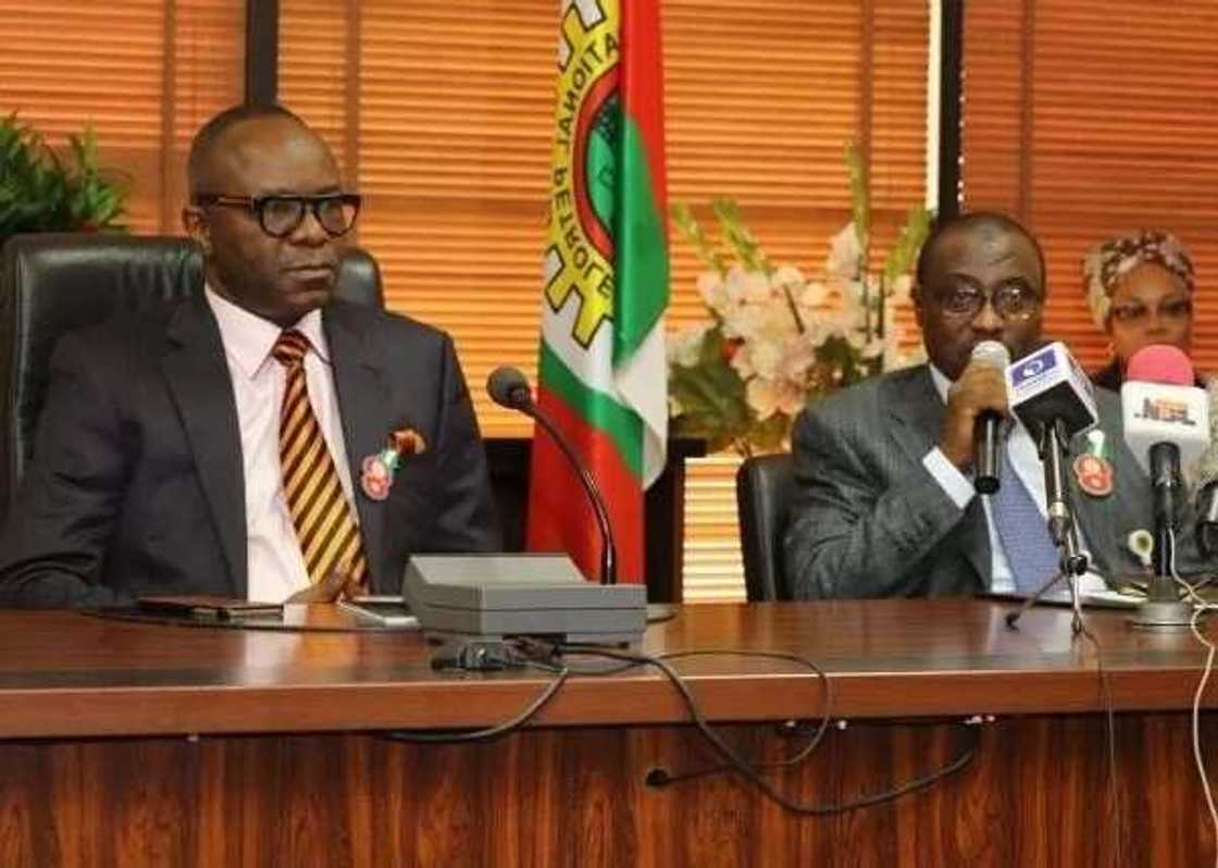 Karamin Ministan Man fetur; Ibe Kachikwu da shugaban kamfanin kamfanin man fetur na kasa; Maikanti Baru