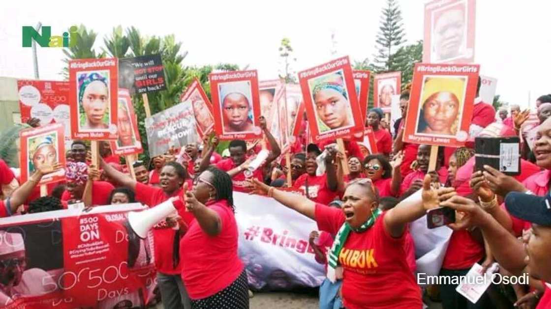 ‪#‎BringBackOurGirls‬ Orders Release Of Detained Parents