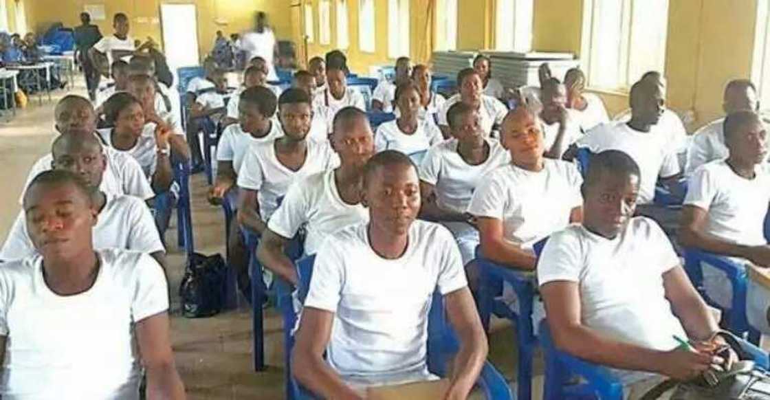 Yanzu Yanzu: Wata ta fadi ta mutu a yayin tantacce ma’aikatan da hukumar yan sanda ta diba a Abuja Yanzu Yanzu: Wata ta fadi ta mutu a yayin tantacce ma’aikatan da hukumar yan sanda ta diba a Abuja