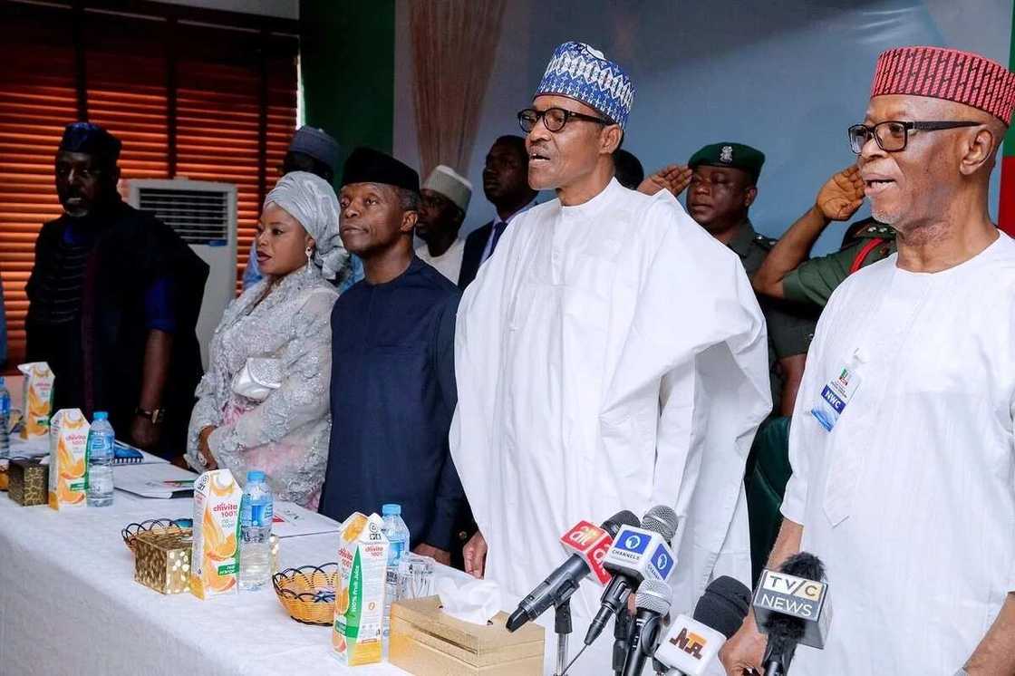 Oyegun: Maganar Shugaba Buhari ba hujja bace inji Lauyan da ke kare APC a Kotu