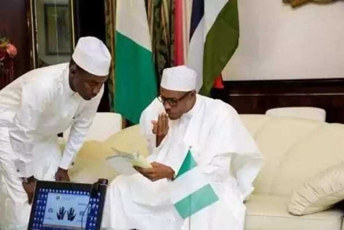 Ka taɓa ganin hotunan shugaba Buhari masu ban dariya? Duba nan! Ka taɓa ganin hotunan shugaba Buhari masu ban dariya? Duba nan!