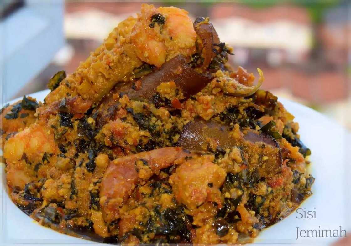 How to Make Egusi Soup – Frying Method