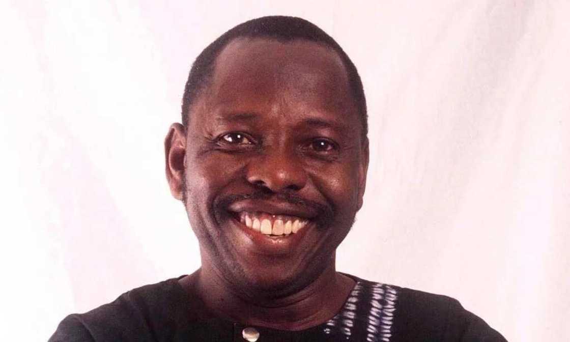 The activism of Ken Saro Wiwa and how the military government murdered him by hanging in 1995