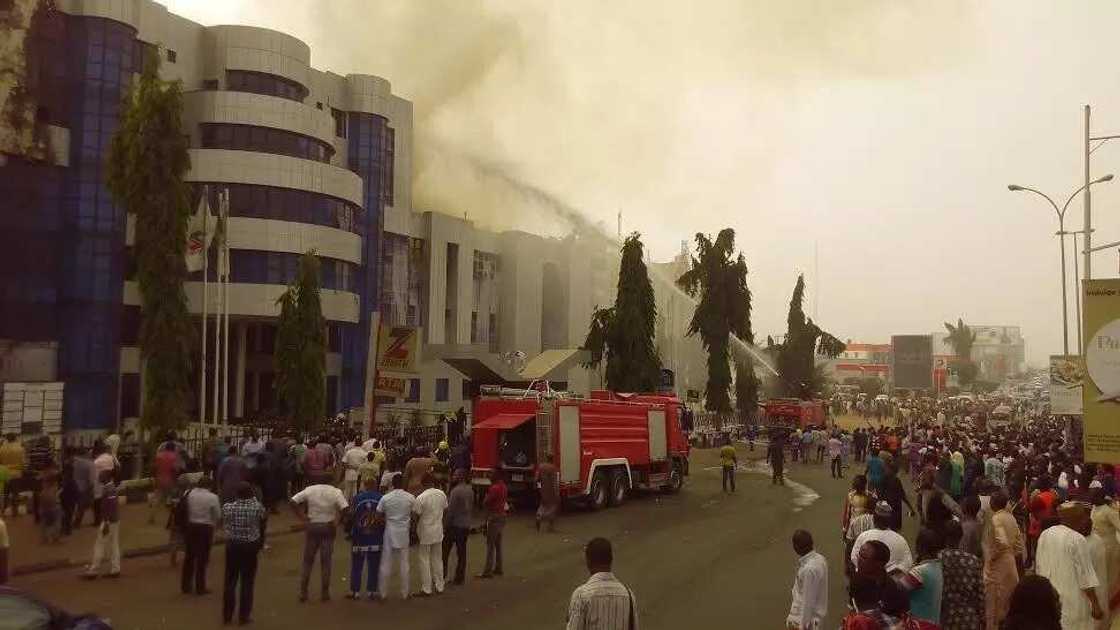 Fire guts late Audu Abubakar's plaza (photos) Fire guts late Audu Abubakar's plaza (photos)