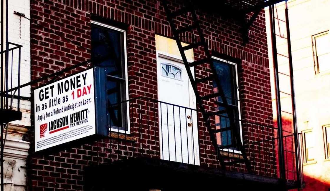 Money Lender company office Money Lender company office