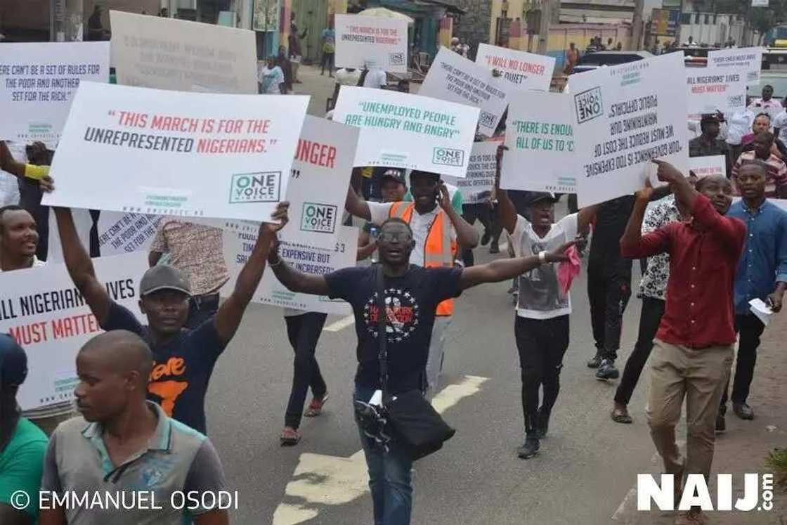 Live Updates: Anti-Government protest kicks off as Nigerians gather in Lagos, Abuja (photos,video)