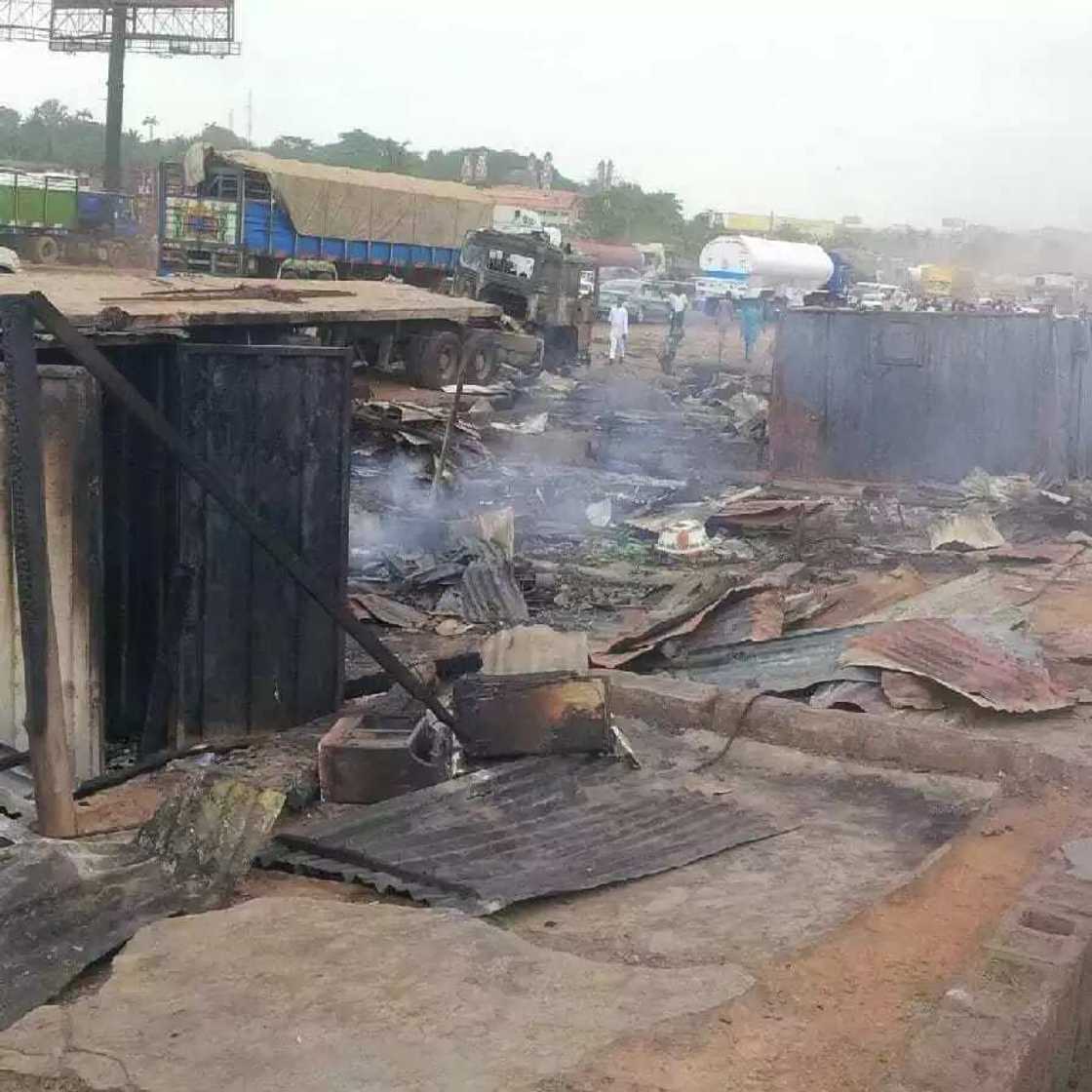 Hatsarin Tankar mai ya laƙume mutum daya Hatsarin Tankar mai ya laƙume mutum daya