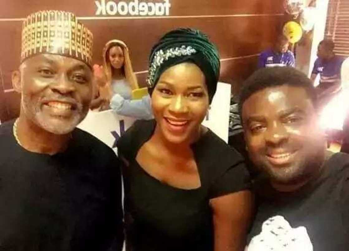 Zuckerberg ya samu karramawa daga manyan yan Najeriya Zuckerberg ya samu karramawa daga manyan yan Najeriya