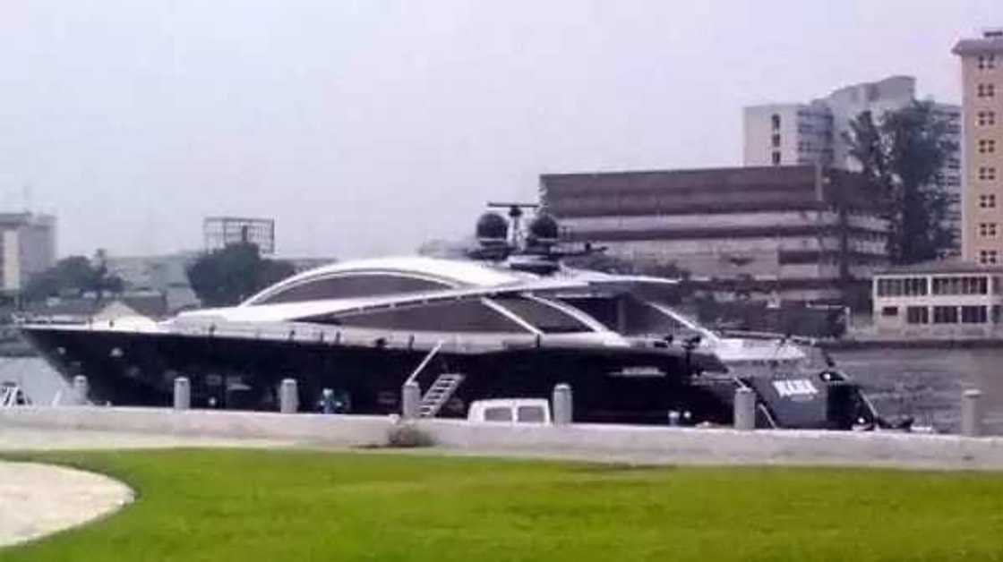 Bincike: ko kasan yawan tarin arzikin Aliko Dangote? (KARANTA) Bincike: ko kasan yawan tarin arzikin Aliko Dangote? (KARANTA)