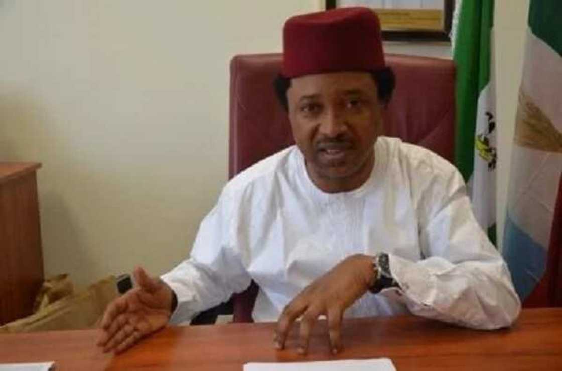Dalilin da ya hana ni ficewa daga jam'iyyar APC - Shehu Sani Dalilin da ya hana ni ficewa daga jam'iyyar APC - Shehu Sani