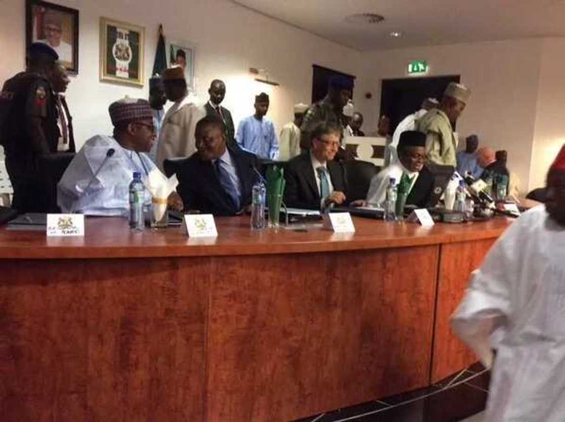 PHOTOS: Bill Gates, Dangote In Kaduna State