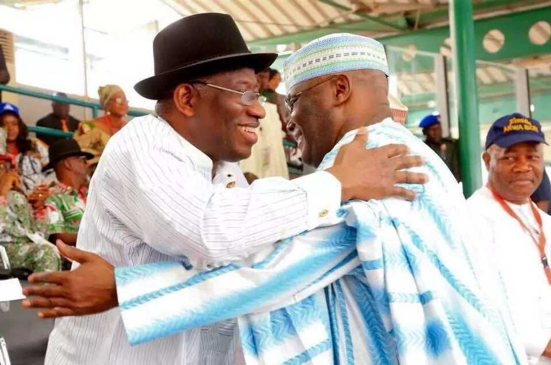 An fara: Atiku ya fara rangadin neman goyon baya don tsayawa takara, ya nada sarkin yakin neman zaben sa An fara: Atiku ya fara rangadin neman goyon baya don tsayawa takara, ya nada sarkin yakin neman zaben sa