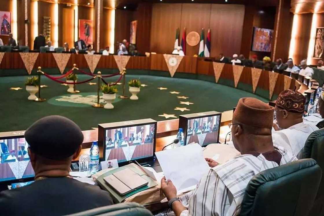 After sending list of two ministerial nominees, Buhari presides over FEC meeting (photos) After sending list of two ministerial nominees, Buhari presides over FEC meeting (photos)