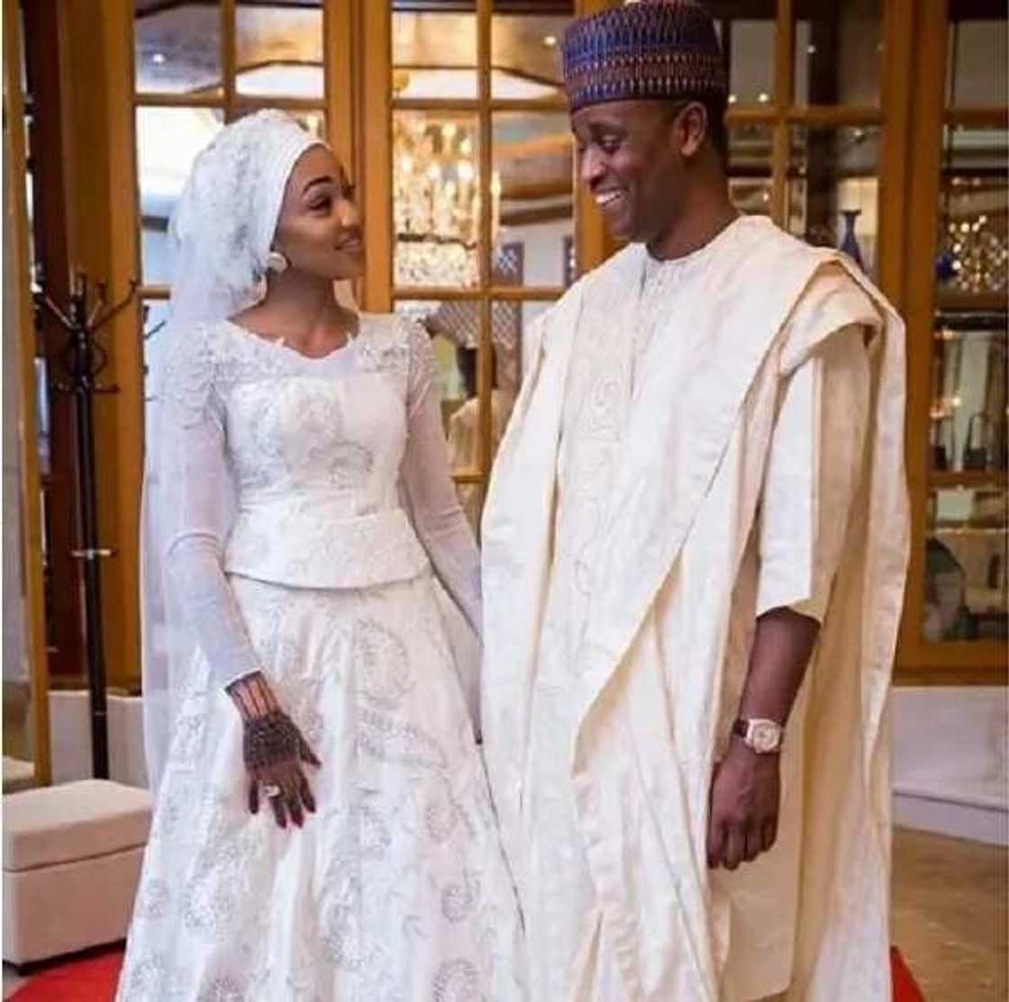 Kyawawan hotuna 6 na dan biloniya Ahmed Indimi da matarsa Zahra Buhari Kyawawan hotuna 6 na dan biloniya Ahmed Indimi da matarsa Zahra Buhari