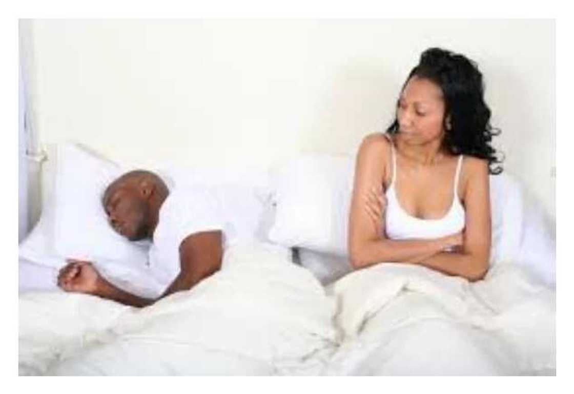 Wata mata ta bukaci kotu ta raba aurenta da maigidanta saboda rashin samun kulawa Wata mata ta bukaci kotu ta raba aurenta da maigidanta saboda rashin samun kulawa