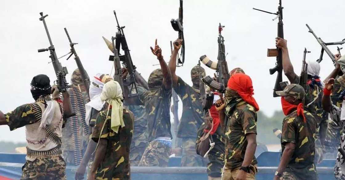 Tsagerun Neja-Delta su na neman su fatattaki kamfanonin da ke aikin hako fetur Tsagerun Neja-Delta su na neman su fatattaki kamfanonin da ke aikin hako fetur