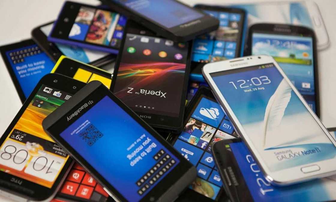 Best mobile phones under 40000 Naira Best mobile phones under 40000 Naira