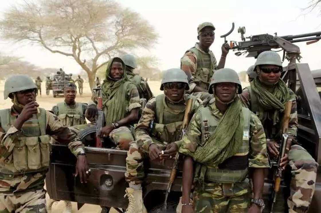 Sojin Najeriya sun sayo sabbin makamai don yakar Boko Haram Sojin Najeriya sun sayo sabbin makamai don yakar Boko Haram