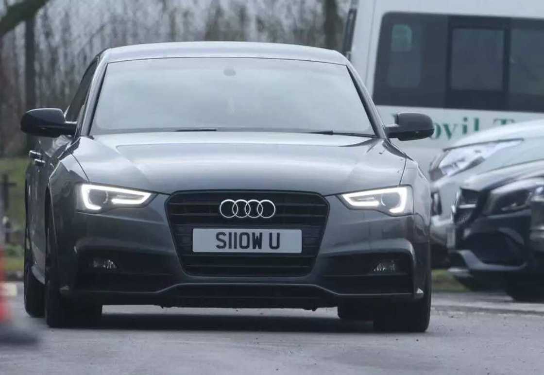 Alexis Sanchez drives car worth more than the motors of entire Yeovil team