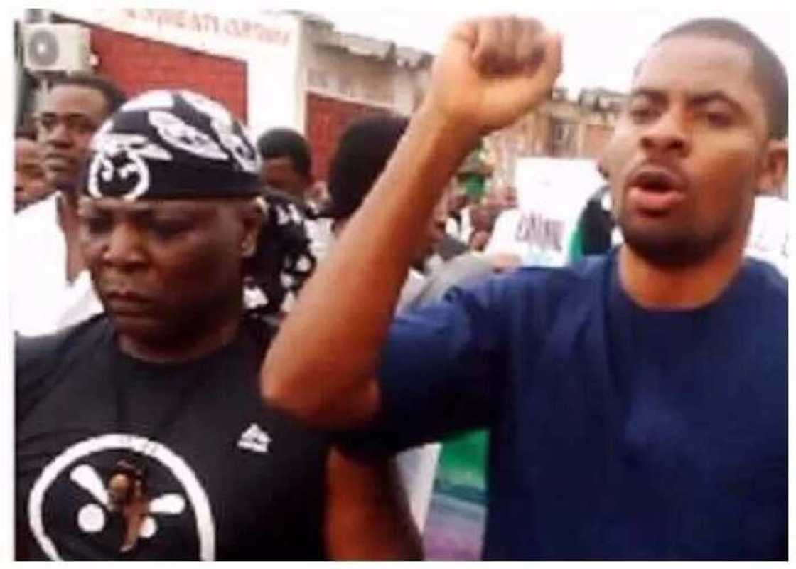 Charly Boy attacked at Wuse Market during #ReturnorResign protest Charly Boy attacked at Wuse Market during #ReturnorResign protest