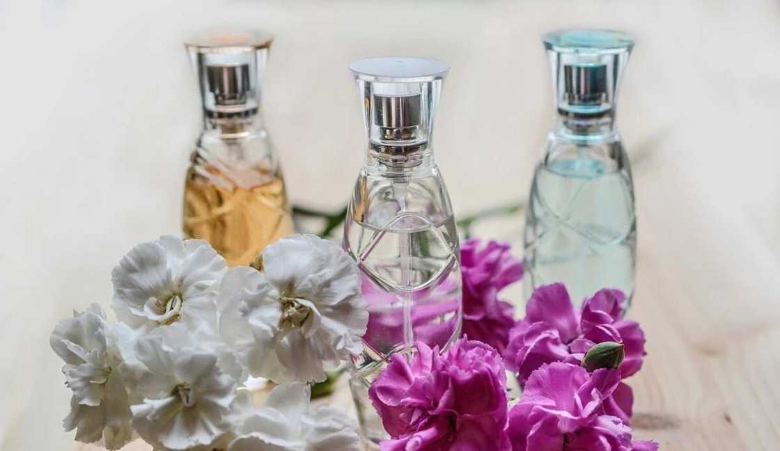 Perfumes can even change the first sight of a person Perfumes can even change the first sight of a person