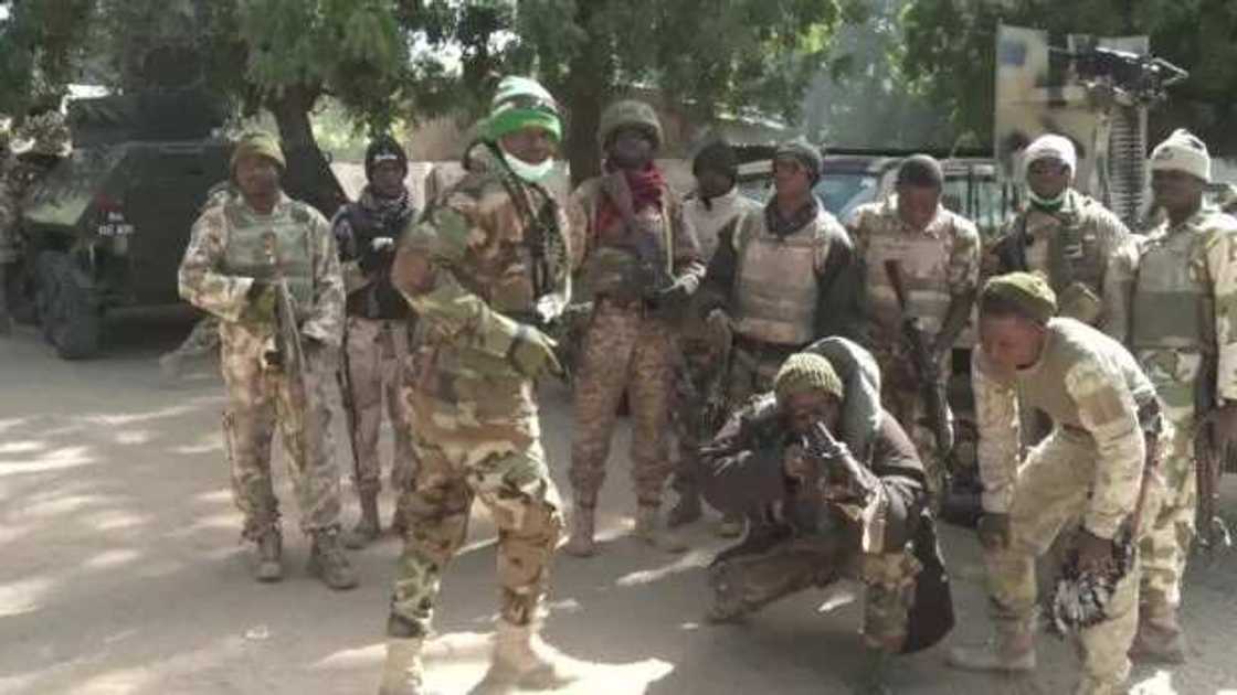 Mayakan kungiyar Boko Haram sun tare hanyar Maiduguri zuwa kano Mayakan kungiyar Boko Haram sun tare hanyar Maiduguri zuwa kano