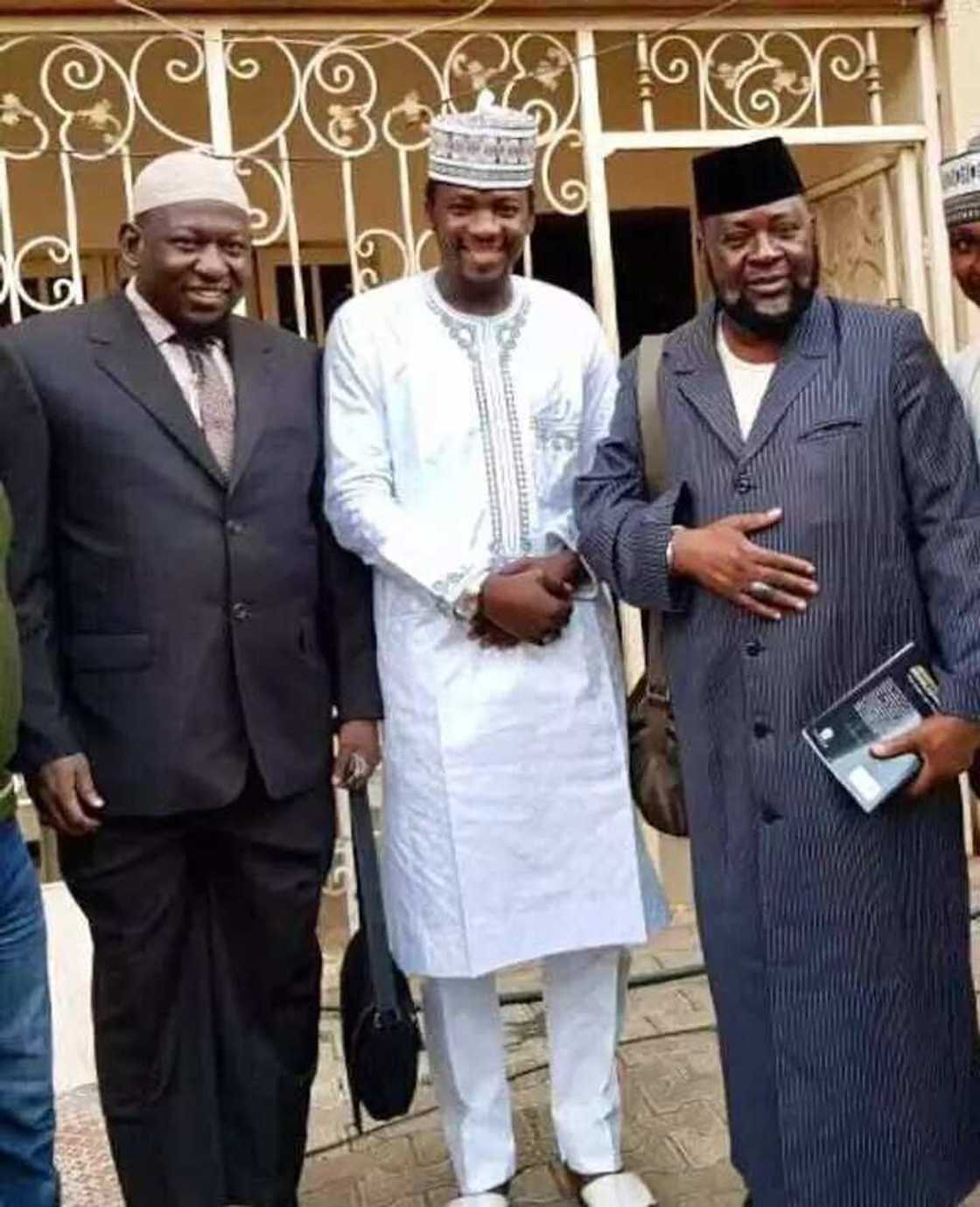 Likafa ta ci gaba: Malaman ƙungiyar Izala sun tsallaka nahiyar Turai don aikin Da’awah Likafa ta ci gaba: Malaman ƙungiyar Izala sun tsallaka nahiyar Turai don aikin Da’awah