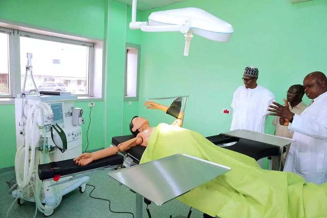 Shugaban kasa ya kaddamar da ayyuka a jihar Edo (Hoto) Shugaban kasa ya kaddamar da ayyuka a jihar Edo (Hoto)